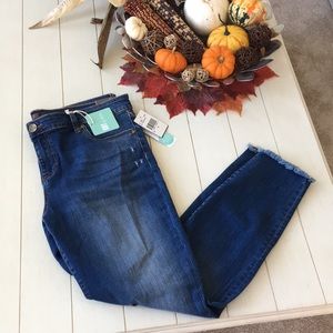 NWT! Kut From the Kloth Distressed Jeans